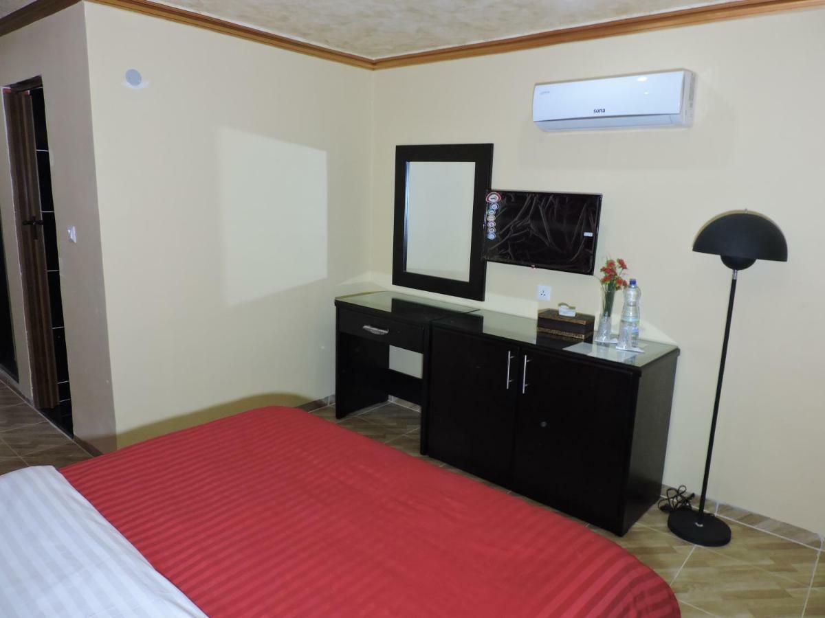 Valentine Inn Luxury Wadi Musa Exterior foto