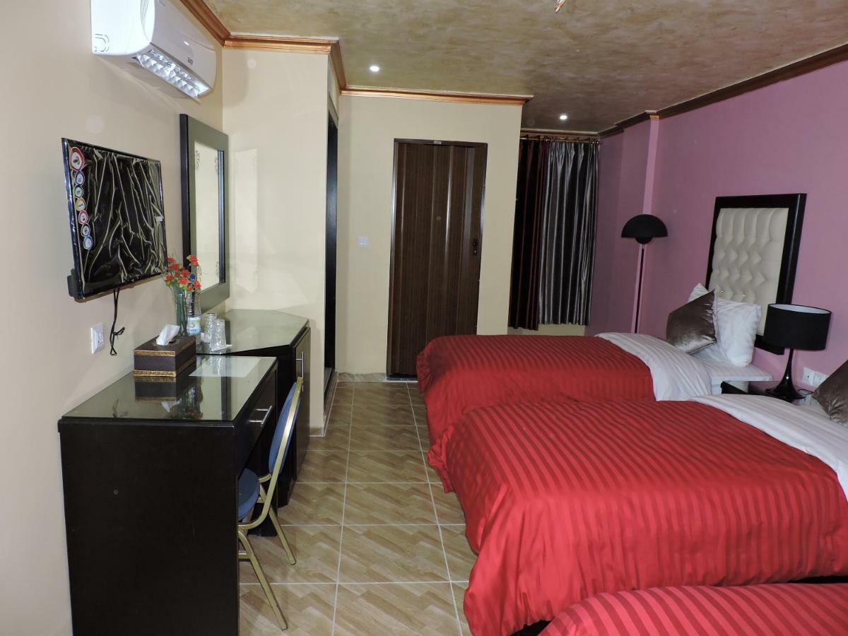 Valentine Inn Luxury Wadi Musa Exterior foto