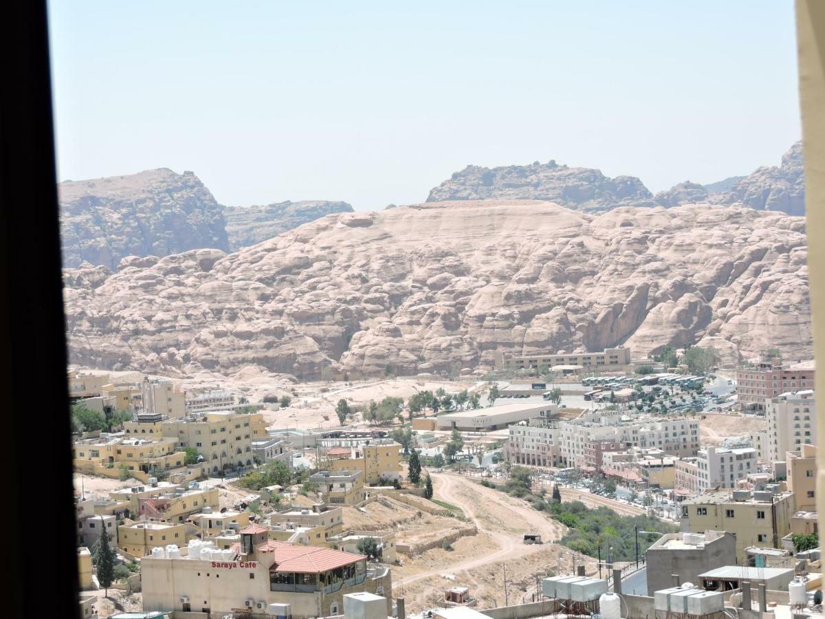 Valentine Inn Luxury Wadi Musa Exterior foto