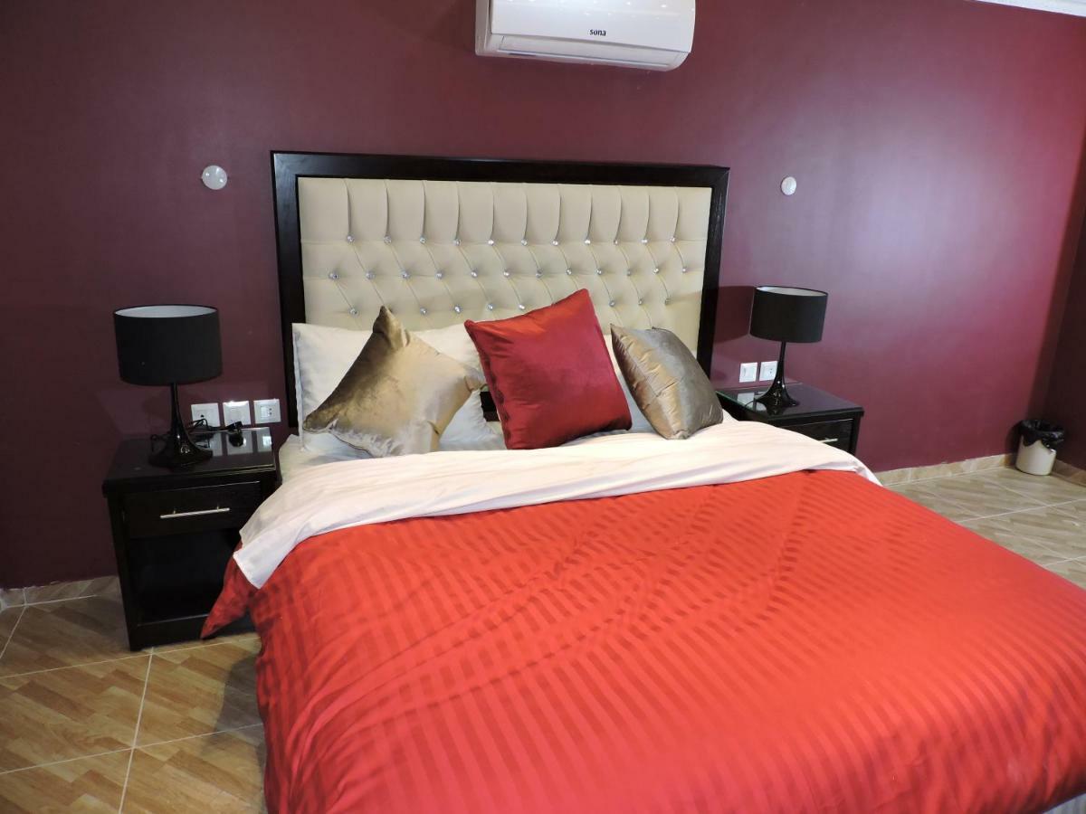 Valentine Inn Luxury Wadi Musa Exterior foto
